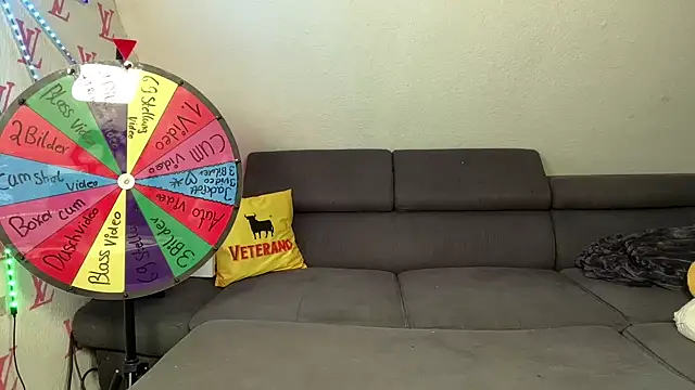 Snapshot of Cookieboy88 chatting on 10/10/25, 05:01 Cookieboy88 online show from 10/10/25, 05:01