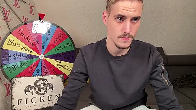 Snapshot of Cookieboy88 chatting on 10/14/25, 04:41 Cookieboy88 online show from 10/14/25, 04:41