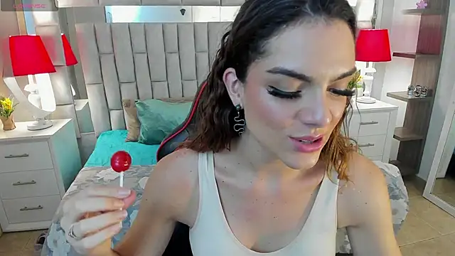 mariiahneedles online show from 10/09/25, 09:35