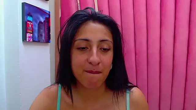 Snapshot of Cameron_cutte chatting on 01/20/25, 06:53 Cameron cutte online show from 01/20/25, 06:53