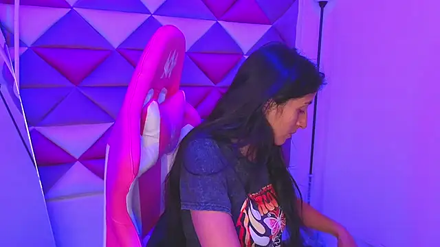 Snapshot of Cameron_cutte chatting on 11/07/25, 08:20 Cameron cutte online show from 11/07/25, 08:20