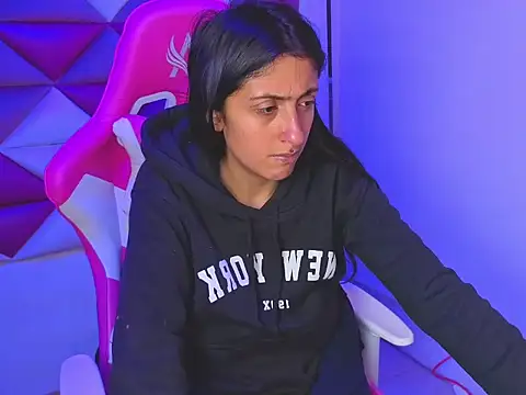 Snapshot of Cameron_cutte chatting on 11/25/25, 03:17 Cameron cutte online show from 11/25/25, 03:17