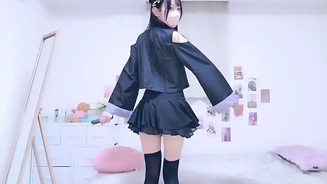 Suzu ch xx online show from 10/26/25, 04:57