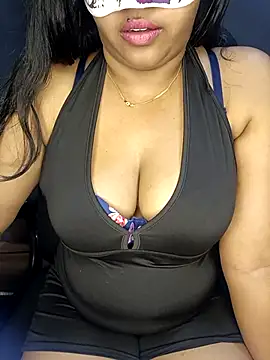 Snapshot of Loveshash1 chatting on 10/10/25, 10:58 Loveshash1 online show from 10/10/25, 10:58