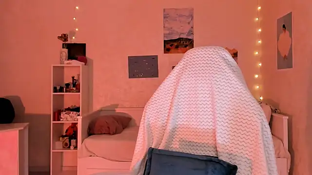 Britney Ross online show from 11/03/25, 03:19