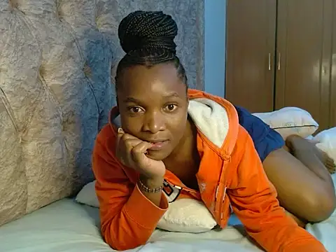 Snapshot of Naughty_Girl17 chatting on 11/03/25, 11:26 Naughty Girl17 online show from 11/03/25, 11:26