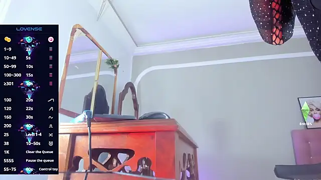 Jimena Grey online show from 10/17/25, 07:49