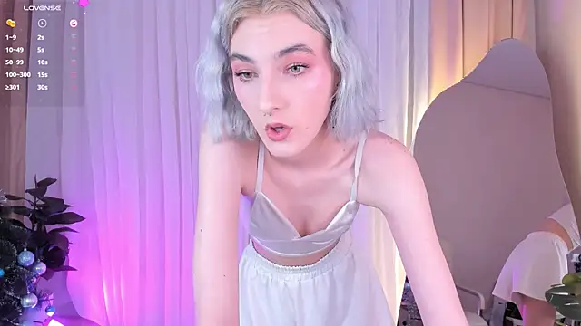 Mia Cheers online show from 12/15/24, 04:48