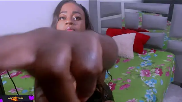 AnnaiDiamond online show from 10/12/25, 02:49