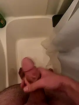 Snapshot of strokingBWC2 chatting on 10/27/25, 03:32 strokingBWC2 online show from 10/27/25, 03:32