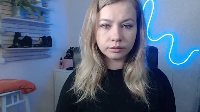 Snapshot of holly_xglam chatting on 01/21/25, 03:15 holly xglam online show from 01/21/25, 03:15