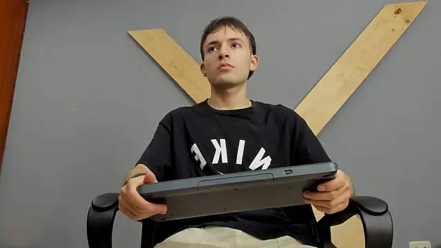 bower and colucci online show from 12/15/24, 02:48