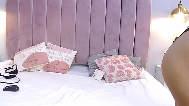 LeenaBrown online show from 01/30/25, 09:58