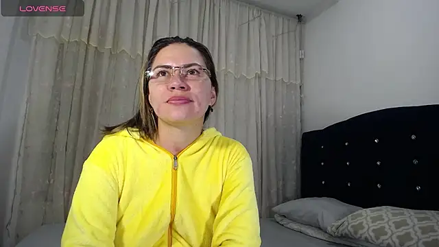 Snapshot of melpark chatting on 01/28/25, 02:21 melpark online show from 01/28/25, 02:21