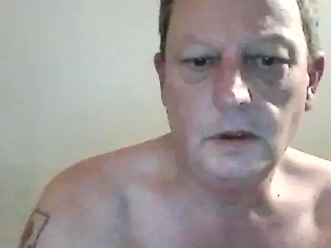 Snapshot of chubbybear2cum chatting on 12/03/24, 01:52 chubbybear2cum online show from 12/03/24, 01:52