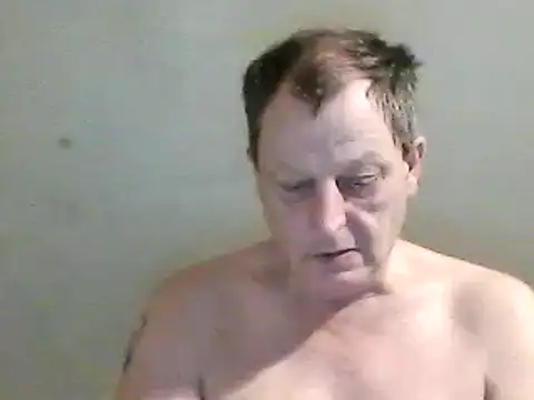 Snapshot of chubbybear2cum chatting on 02/25/25, 02:03 chubbybear2cum online show from 02/25/25, 02:03