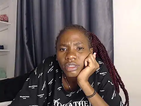 Snapshot of Sexyprecious01 chatting on 09/19/25, 03:13 Sexyprecious01 online show from 09/19/25, 03:13