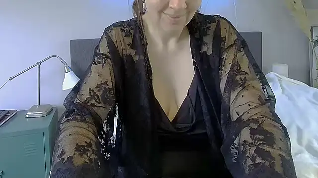 Ella Next Door online show from 01/22/25, 10:07