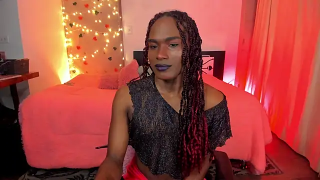 Snapshot of blackbarbietrans chatting on 03/05/25, 12:05 blackbarbietrans online show from 03/05/25, 12:05