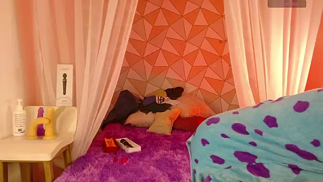 mapelove online show from 01/27/25, 01:52