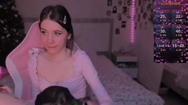 CoddleWeeper  online show from 12/10/24, 11:11