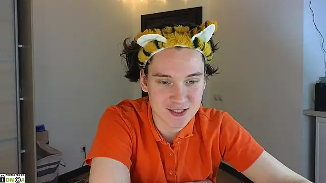 MoreRealAlex online show from 02/10/25, 10:30