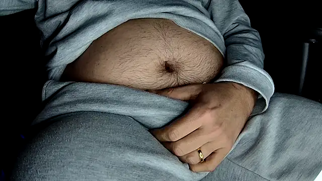 Snapshot of DaddyBellyBigDick chatting on 12/03/25, 10:57 DaddyBellyBigDick online show from 12/03/25, 10:57