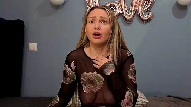 Snapshot of AnnaMaee chatting on 02/28/25, 03:26 AnnaMaee online show from 02/28/25, 03:26