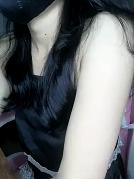 Snapshot of _Linez_ chatting on 03/15/25, 02:23 Linez online show from 03/15/25, 02:23