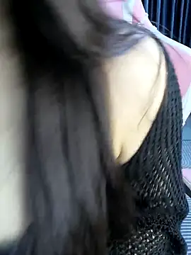 Snapshot of _Linez_ chatting on 09/21/25, 05:58 Linez online show from 09/21/25, 05:58