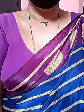 ananya956 online show from 11/19/25, 12:49