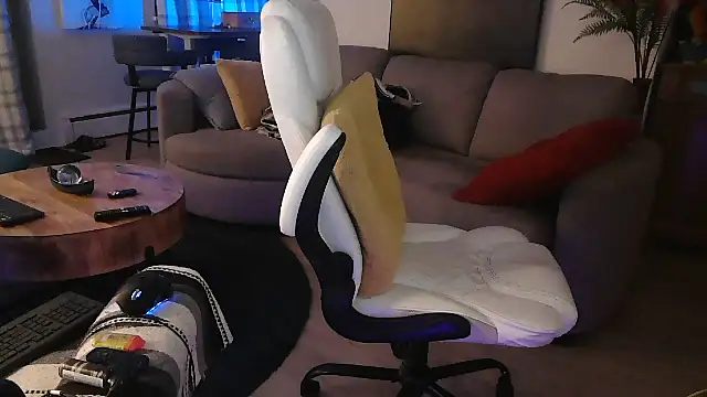 Towndude123 online show from 12/22/24, 06:06