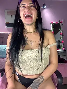 Snapshot of Lilith_Pink chatting on 12/10/24, 04:24 Lilith Pink online show from 12/10/24, 04:24