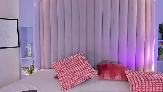 LilithSmith  online show from 11/19/25, 11:43