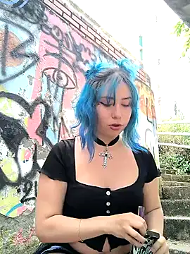 Snapshot of GerallFoxxx chatting on 12/15/24, 01:22 GerallFoxxx online show from 12/15/24, 01:22