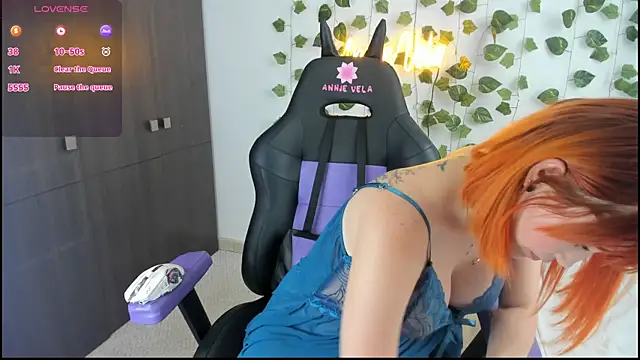 Annie Velas  online show from 09/26/25, 08:24