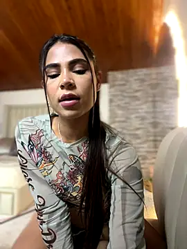 HaileyBaldwin online show from 12/01/24, 06:19