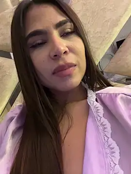 HaileyBaldwin online show from 12/30/24, 02:09