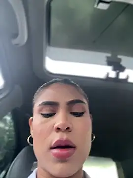 HaileyBaldwin online show from 01/05/25, 10:50