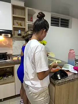 HaileyBaldwin online show from 02/08/25, 02:15