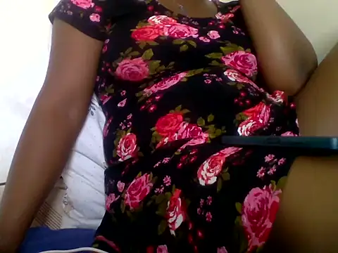 Snapshot of Hot-zeenah chatting on 11/01/25, 08:16 Hot-zeenah online show from 11/01/25, 08:16