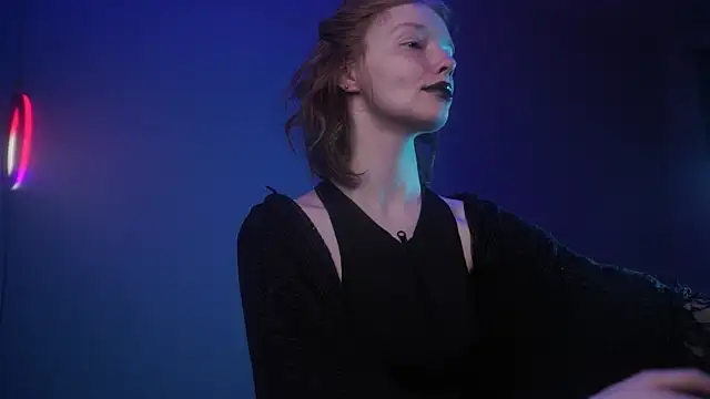 Snapshot of ginger_hugs chatting on 10/08/25, 10:07 ginger hugs online show from 10/08/25, 10:07