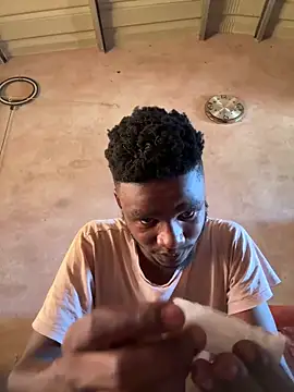 Snapshot of HottSledge chatting on 03/08/25, 12:41 HottSledge online show from 03/08/25, 12:41