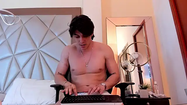 Karimferrer online show from 12/21/24, 10:28