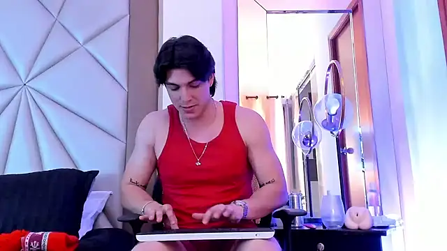 Karimferrer online show from 12/24/24, 08:00