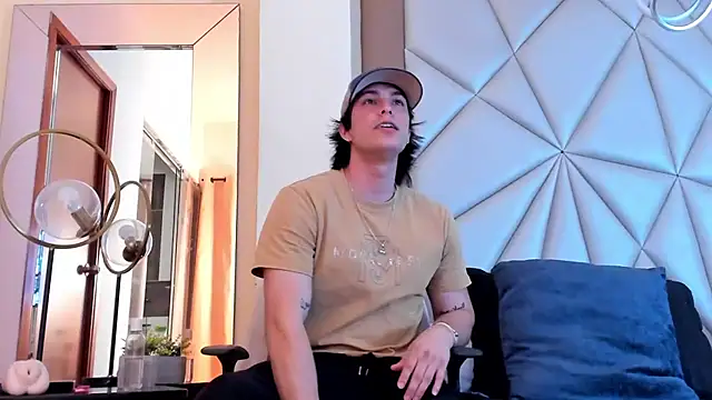 Karimferrer online show from 02/07/25, 03:23