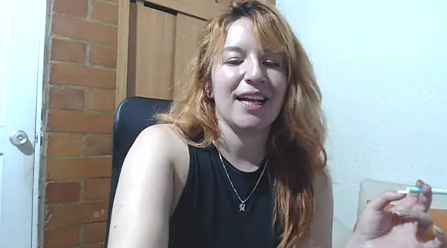 Snapshot of sweet_paula02 chatting on 02/04/25, 11:38 sweet paula02 online show from 02/04/25, 11:38