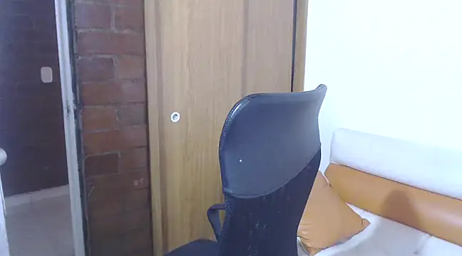 Snapshot of sweet_paula02 chatting on 02/18/25, 05:53 sweet paula02 online show from 02/18/25, 05:53