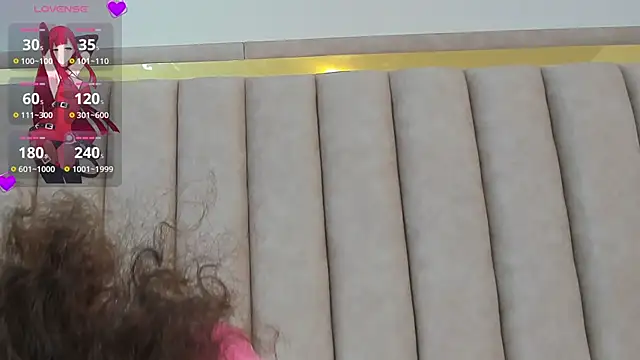 FreyaMoller online show from 12/31/24, 07:07