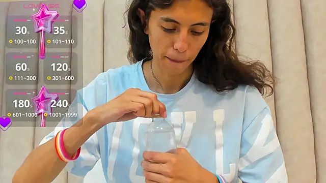 FreyaMoller online show from 02/10/25, 07:17